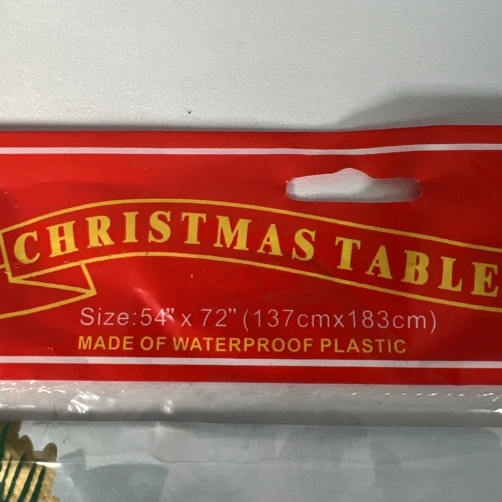 New- Christmas Poinsettia Waterproof‎ Plastic Table Cover Holiday 54 x 72